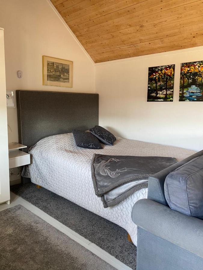 Lodge Stubbhuggets Lillstuga Trosa